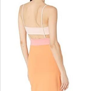 Strap Color Block Dress in Creamsicle
Susana Monaco-like new